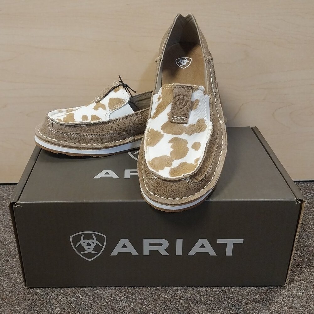 Ariat Women's Cruiser Shoe - Tan & White Hair On
